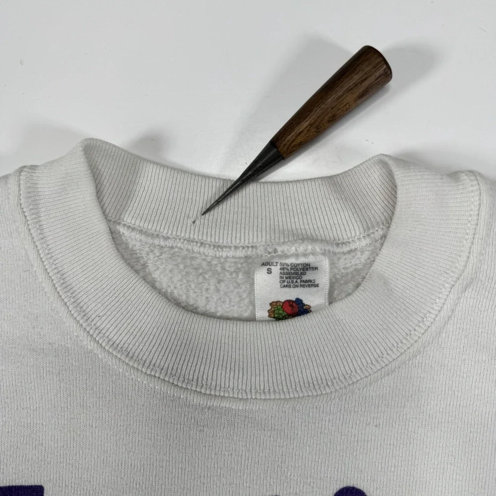 Vintage 90's/Y2K Ice SKATING Nothing Else‎ Matters Sweatshirt Small White Sports